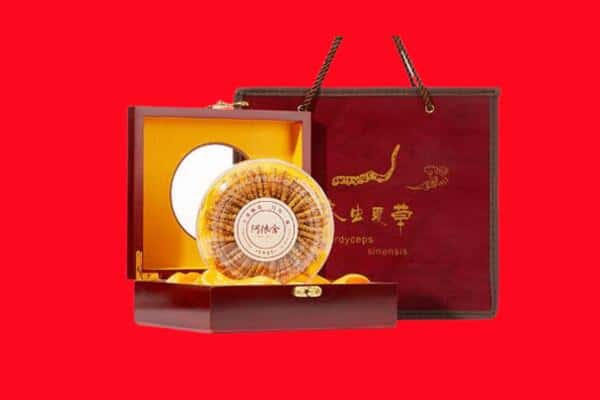 收购资讯:伊犁伊宁县回收冬虫夏草是按克吗